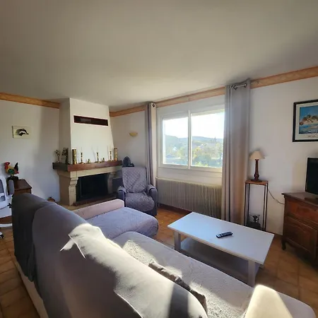 Feriehus Entre Vignes Et Chateaux, *